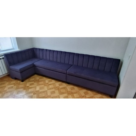 Современный кухонный уголок 